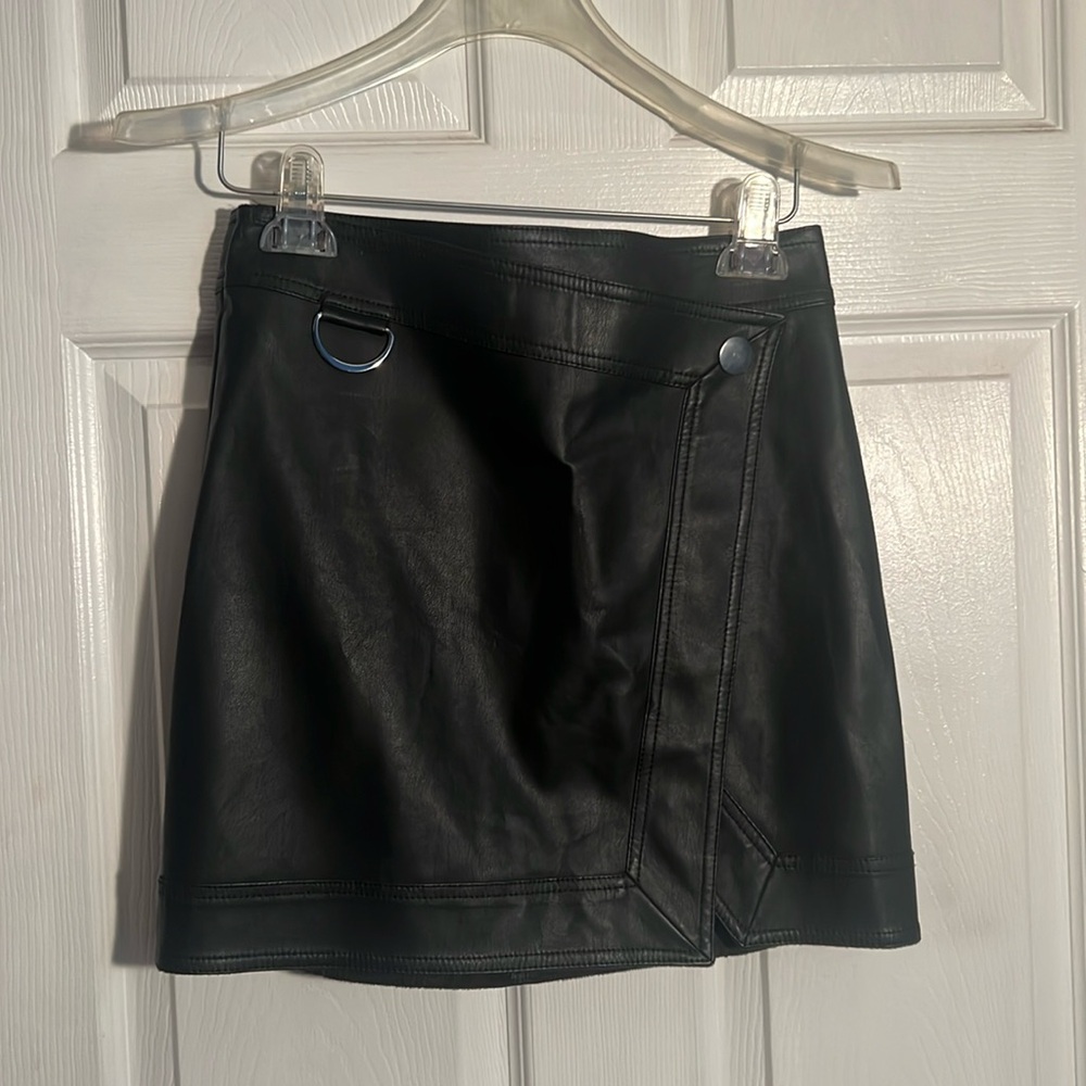 Title: Express Faux Leather Mini Skirt - Size 2 - Sleek & Chic!